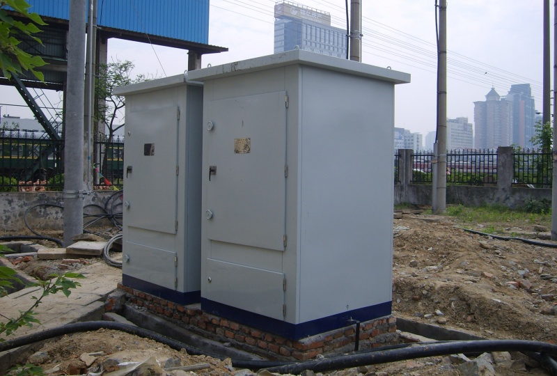 鐵路中性點(diǎn)接地電阻柜現(xiàn)場安裝